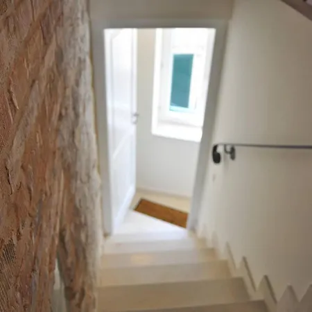 Guest house With The And Sea View Split