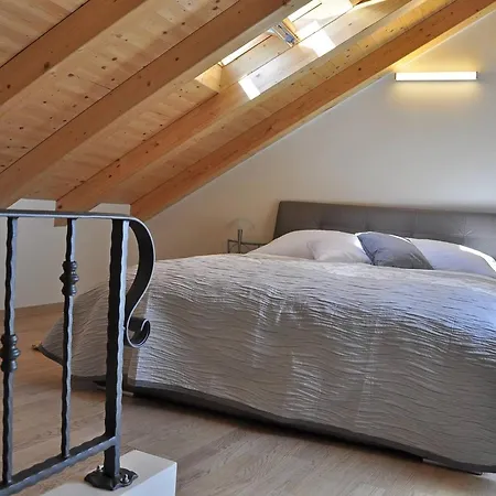 Guest house With The And Sea View Split